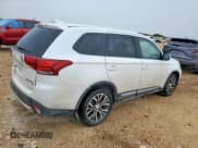 ✅ 2018 Mitsubishi Outlander SE • VIN: JA4AD3A31JZ014712 • Lot: 63241275. Wystawiony na Copart z przebiegiem 179 660 mil. Bezpłatny archiwum sprzedaży aukcyjnych z USA i szczegółowy raport historii pojazdu na DreamBid. Zdjęcie 3.