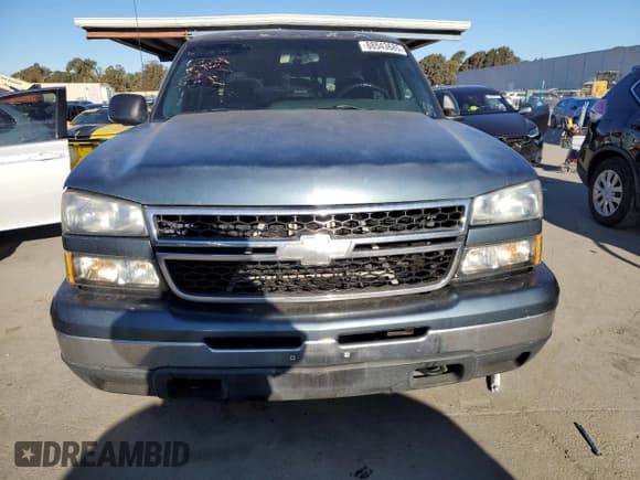 ✅ 2007 Chevrolet Silverado 1500 LT2 • VIN: 2GCEC13Z371123450 • Lot: 88543685. Listed on Copart with 196,238 mi. Free auction sales archive from the USA and detailed vehicle history report at DreamBid. Image 5.