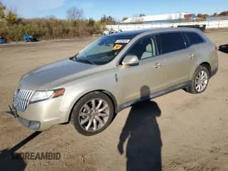 ✅ 2011 Lincoln MKT • VIN: 2LMHJ5AR4BBJ52178 • Lot: 91028925. Wystawiony na Copart z przebiegiem 126 708 mil. Bezpłatny archiwum sprzedaży aukcyjnych z USA i szczegółowy raport historii pojazdu na DreamBid. Zdjęcie 1.