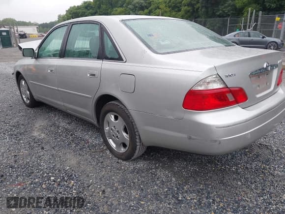 ✅ 2004 Toyota Avalon XL • VIN: 4T1BF28B04U373025 • Lot: 42905616. Listed on IAAI with 139,079 mi. Free auction sales archive from the USA and detailed vehicle history report at DreamBid. Image 3.
