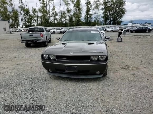 ✅ 2009 Dodge Challenger SE • VIN: 2B3LJ44V69H607067 • Lot: 68578464. Wystawiony na Copart z przebiegiem 100 189 mil. Bezpłatny archiwum sprzedaży aukcyjnych z USA i szczegółowy raport historii pojazdu na DreamBid. Zdjęcie 10.