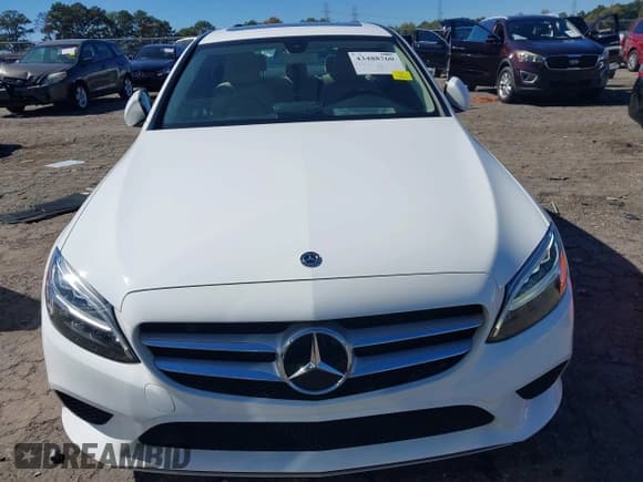 ✅ 2019 Mercedes-Benz C 300 • VIN: WDDWF8DB0KR484663 • Lot: 43488760. Wystawiony na IAAI z przebiegiem 45 065 mil. Bezpłatny archiwum sprzedaży aukcyjnych z USA i szczegółowy raport historii pojazdu na DreamBid. Zdjęcie 12.