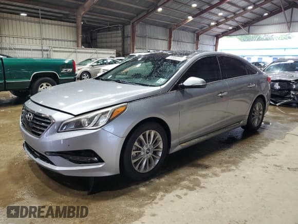 ✅ 2015 Hyundai Sonata Limited • VIN: 5NPE34AFXFH259467 • Lot: 70564135. Listed on Copart with 105,981 mi. Free auction sales archive from the USA and detailed vehicle history report at DreamBid. Image 1.