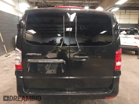 ✅ 2020 Mercedes-Benz Metris • VIN: W1WV0FEY0L3698110 • Lot: 41718595. Wystawiony na IAAI z przebiegiem 122 543 mil. Bezpłatny archiwum sprzedaży aukcyjnych z USA i szczegółowy raport historii pojazdu na DreamBid. Zdjęcie 16.