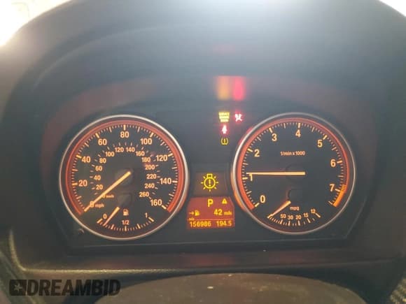 ✅ 2010 BMW 3 Series 328i xDrive • VIN: WBAPK5C58AA648093 • Lot: 91001305. Wystawiony na Copart z przebiegiem 156 986 mil. Bezpłatny archiwum sprzedaży aukcyjnych z USA i szczegółowy raport historii pojazdu na DreamBid. Zdjęcie 9.