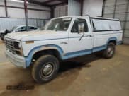 ✅ 1981 Ford F-250 • VIN: 1FTEF25E0BUA77404 • Lot: 53231325. Wystawiony na Copart z przebiegiem 167 290 mil. Bezpłatny archiwum sprzedaży aukcyjnych z USA i szczegółowy raport historii pojazdu na DreamBid. Zdjęcie 1.