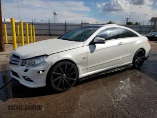 ✅ 2012 Mercedes-Benz E 550 • VIN: WDDKJ7DB1CF177299 • Лот: 51337855. Опубликован ранее на Copart с пробегом 70 191 миль. Бесплатный доступ к архиву аукционных продаж из США и подробный отчёт об истории автомобиля на DreamBid. Изображение 1.