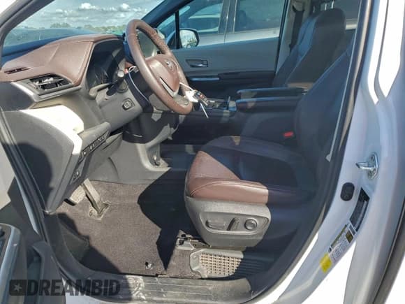 ✅ 2022 Toyota Sienna Platinum • VIN: 5TDERKEC7NS125270 • Лот: 90364455. Опубликован ранее на Copart с пробегом 87 728 миль. Бесплатный доступ к архиву аукционных продаж из США и подробный отчёт об истории автомобиля на DreamBid. Изображение 7.