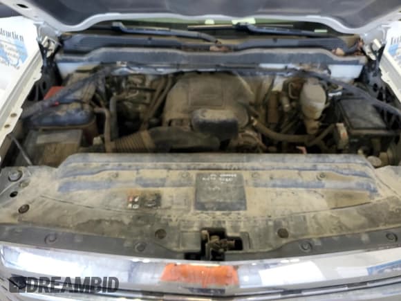 ✅ 2015 Chevrolet Silverado 2500HD Work Truck • VIN: 1GC0CUEGXFZ115245 • Lot: 64478175. Wystawiony na Copart z przebiegiem 253 326 mil. Bezpłatny archiwum sprzedaży aukcyjnych z USA i szczegółowy raport historii pojazdu na DreamBid. Zdjęcie 11.