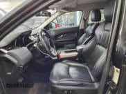 ✅ 2017 Land Rover Range Rover Evoque SE • VIN: SALVP2BG8HH170202 • Lot: 82769745. Wystawiony na Copart z przebiegiem 121 543 mil. Bezpłatny archiwum sprzedaży aukcyjnych z USA i szczegółowy raport historii pojazdu na DreamBid. Zdjęcie 7.