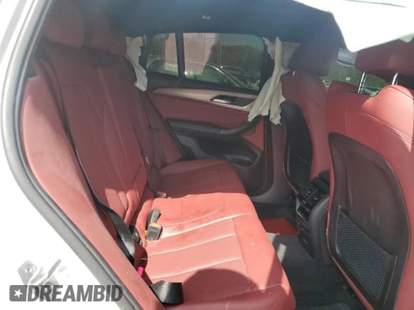 ✅ 2023 BMW X4 xDrive30i • VIN: 5UX33DT0XP9N63360 • Lot: 84933365. Wystawiony na Copart z przebiegiem Nie podano. Bezpłatny archiwum sprzedaży aukcyjnych z USA i szczegółowy raport historii pojazdu na DreamBid. Zdjęcie 11.