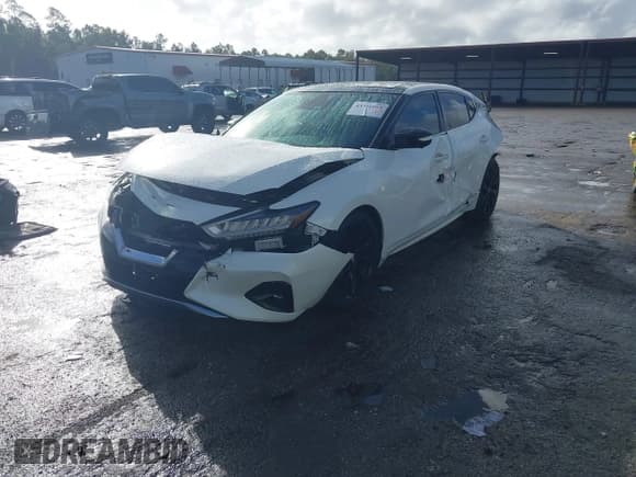 ✅ 2019 Nissan Maxima SV • VIN: 1N4AA6AV0KC372637 • Lot: 43392018. Wystawiony na IAAI z przebiegiem 99 248 mil. Bezpłatny archiwum sprzedaży aukcyjnych z USA i szczegółowy raport historii pojazdu na DreamBid. Zdjęcie 17.