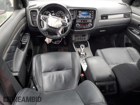 ✅ 2019 Mitsubishi Outlander SEL • VIN: JA4J24A53KZ053364 • Lot: 86070845. Listed on Copart with 60,453 mi. Free auction sales archive from the USA and detailed vehicle history report at DreamBid. Image 8.
