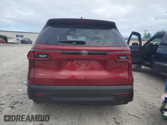 ✅ 2025 Toyota Highlander XLE • VIN: 5TDAAAB50SS084823 • Lot: 84635355. Wystawiony na Copart z przebiegiem 3 459 mil. Bezpłatny archiwum sprzedaży aukcyjnych z USA i szczegółowy raport historii pojazdu na DreamBid. Zdjęcie 6.