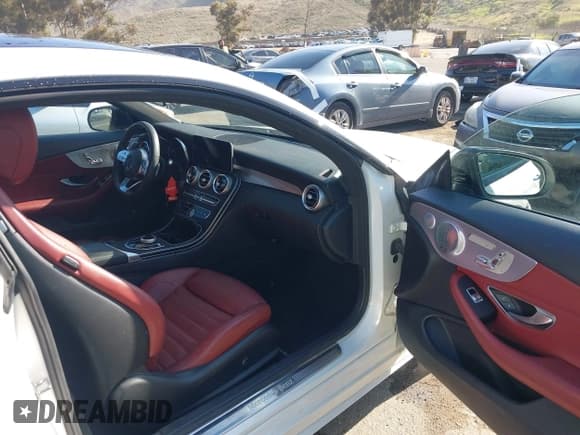 ✅ 2019 Mercedes-Benz C 300 • VIN: WDDWJ8DB1KF844216 • Lot: 41824556. Listed on IAAI with 104,530 mi. Free auction sales archive from the USA and detailed vehicle history report at DreamBid. Image 5.