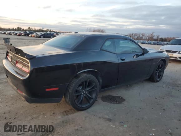 ✅ 2017 Dodge Challenger R/T • VIN: 2C3CDZBT9HH558180 • Lot: 93423055. Listed on Copart with 87,493 mi. Free auction sales archive from the USA and detailed vehicle history report at DreamBid. Image 3.