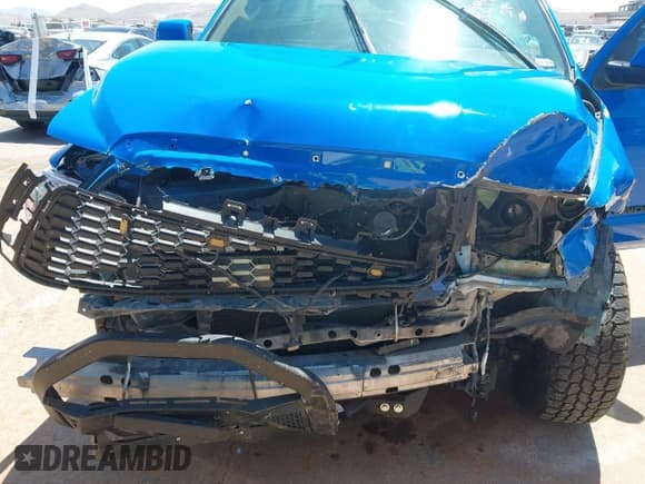 ✅ 2011 Toyota Tundra Limited • VIN: 5TFHW5F16BX170503 • Lot: 42294107. Wystawiony na IAAI z przebiegiem 179 366 mil. Bezpłatny archiwum sprzedaży aukcyjnych z USA i szczegółowy raport historii pojazdu na DreamBid. Zdjęcie 6.