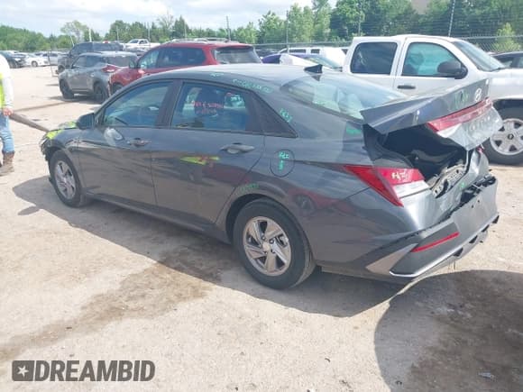 ✅ 2024 Hyundai Elantra SE • VIN: KMHLL4DG0RU784796 • Lot: 42354131. Wystawiony na IAAI z przebiegiem 20 784 mil. Bezpłatny archiwum sprzedaży aukcyjnych z USA i szczegółowy raport historii pojazdu na DreamBid. Zdjęcie 3.