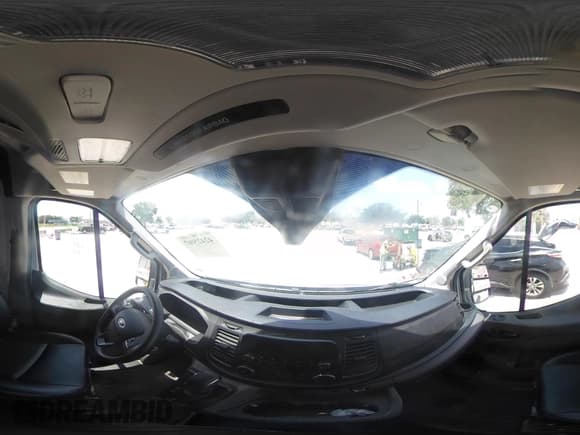 ✅ 2024 Ford Transit Cargo • VIN: 1FTBR1C86RKB18111 • Lot: 42425067. Wystawiony na IAAI z przebiegiem 23 778 mil. Bezpłatny archiwum sprzedaży aukcyjnych z USA i szczegółowy raport historii pojazdu na DreamBid. Zdjęcie 19.