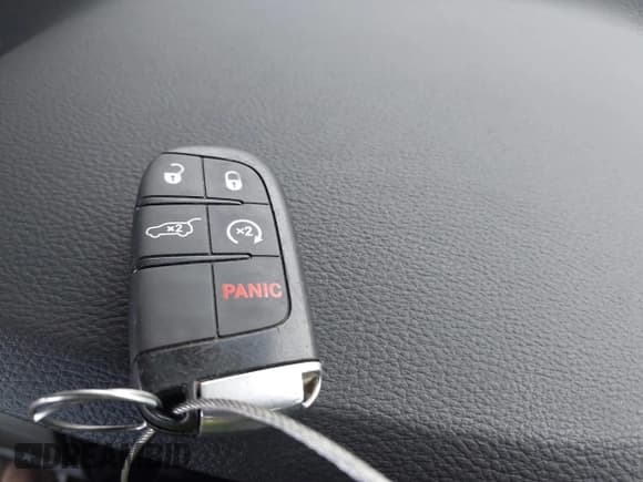 ✅ 2020 Jeep Grand Cherokee Altitude • VIN: 1C4RJEAG9LC203470 • Lot: 43263713. Wystawiony na IAAI z przebiegiem 119 206 mil. Bezpłatny archiwum sprzedaży aukcyjnych z USA i szczegółowy raport historii pojazdu na DreamBid. Zdjęcie 11.