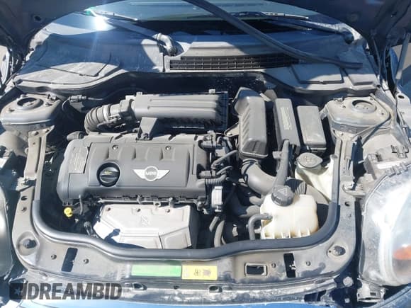 ✅ 2011 MINI Clubman • VIN: WMWZF3C51BT187763 • Lot: 42883484. Listed on IAAI with 118,389 mi. Free auction sales archive from the USA and detailed vehicle history report at DreamBid. Image 10.