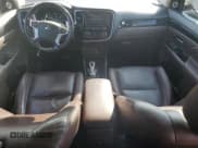 ✅ 2018 Mitsubishi Outlander SEL • VIN: JA4J24A53JZ058952 • Lot: 86305495. Wystawiony na Copart z przebiegiem 107 748 mil. Bezpłatny archiwum sprzedaży aukcyjnych z USA i szczegółowy raport historii pojazdu na DreamBid. Zdjęcie 8.