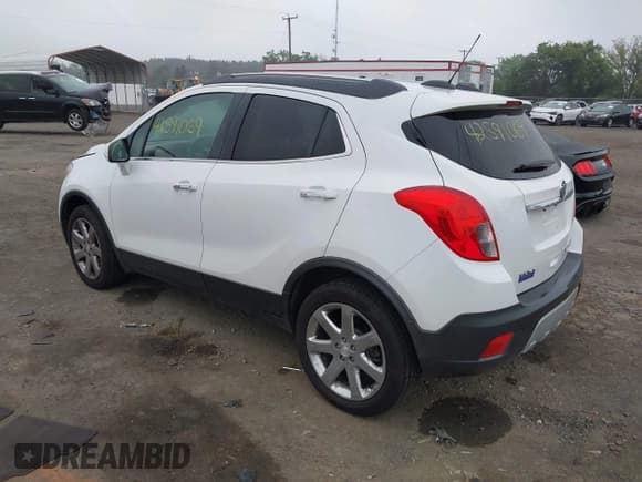 ✅ 2016 Buick Encore Leather • VIN: KL4CJGSB2GB747173 • Lot: 42591069. Wystawiony na IAAI z przebiegiem 82 624 mil. Bezpłatny archiwum sprzedaży aukcyjnych z USA i szczegółowy raport historii pojazdu na DreamBid. Zdjęcie 3.