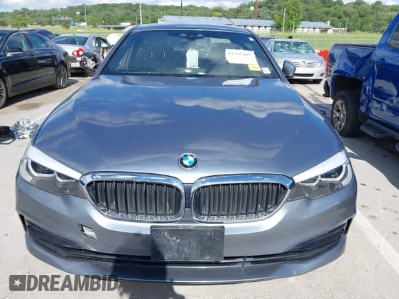 ✅ 2019 BMW 5 Series 530i xDrive • VIN: WBAJA7C51KWW12626 • Lot: 42335449. Listed on IAAI with 71,798 mi. Free auction sales archive from the USA and detailed vehicle history report at DreamBid. Image 12.