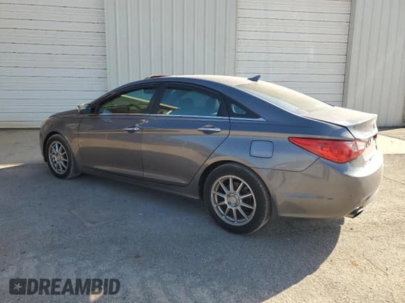 ✅ 2011 Hyundai Sonata SE • VIN: 5NPEC4ABXBH297191 • Лот: 72026094. Опубликован ранее на Copart с пробегом 182 829 миль. Бесплатный доступ к архиву аукционных продаж из США и подробный отчёт об истории автомобиля на DreamBid. Изображение 2.