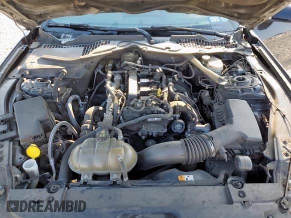 ✅ 2016 Ford Mustang EcoBoost Premium • VIN: 1FATP8UH9G5243929 • Лот: 70352405. Опубликован ранее на Copart с пробегом 163 895 миль. Бесплатный доступ к архиву аукционных продаж из США и подробный отчёт об истории автомобиля на DreamBid. Изображение 11.