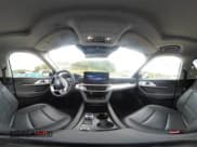 ✅ 2025 Ford Explorer Active • VIN: 1FMUK8DHXSGA70668 • Lot: 43329976. Listed on IAAI with 6,294 mi. Free auction sales archive from the USA and detailed vehicle history report at DreamBid. Image 21.