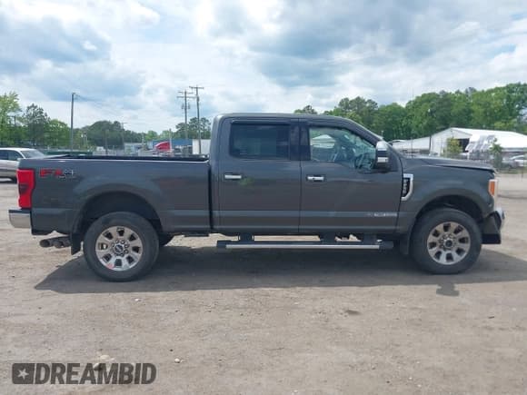 ✅ 2018 Ford F-250 XL • VIN: 1FT7W2BT1JEB15386 • Lot: 42191304. Listed on IAAI with 78,301 mi. Free auction sales archive from the USA and detailed vehicle history report at DreamBid. Image 13.