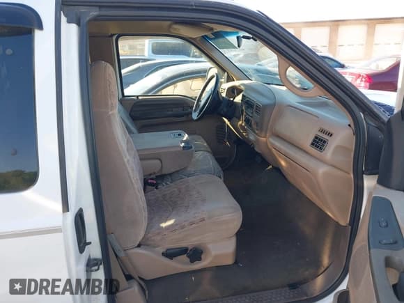 ✅ 1999 Ford F-250 XL • VIN: 1FTNX20L5XEC55084 • Lot: 42050064. Listed on IAAI with 135,884 mi. Free auction sales archive from the USA and detailed vehicle history report at DreamBid. Image 5.