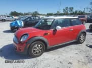 ✅ 2013 MINI Hardtop • VIN: WMWSU3C51DT373278 • Lot: 89896725. Wystawiony na Copart z przebiegiem 87 400 mil. Bezpłatny archiwum sprzedaży aukcyjnych z USA i szczegółowy raport historii pojazdu na DreamBid. Zdjęcie 1.