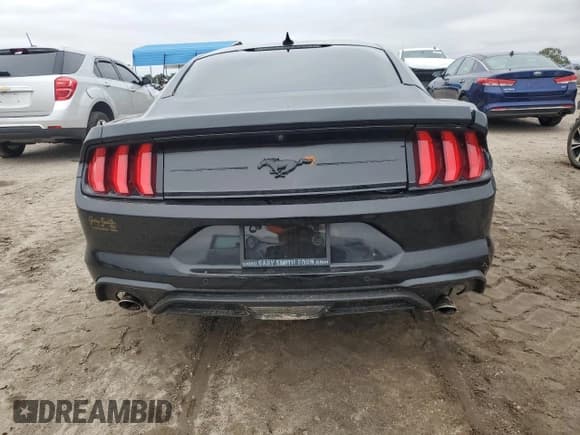 ✅ 2022 Ford Mustang EcoBoost Premium • VIN: 1FA6P8TH0N5128468 • Лот: 90431705. Опубликован ранее на Copart с пробегом 46 796 миль. Бесплатный доступ к архиву аукционных продаж из США и подробный отчёт об истории автомобиля на DreamBid. Изображение 6.