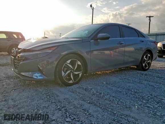 2022 Hyundai Elantra SEL с VIN KMHLN4AG5NU262710, выставлен на аукционе Copart как лот 85861755 с пробегом 42 688 миль миль и Списание • Salvage title. История ставок и продаж доступна на DreamBid. Изображение 1.