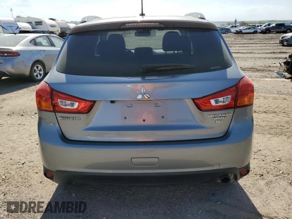 ✅ 2016 Mitsubishi Outlander SEL • VIN: JA4AR4AW7GZ040225 • Лот: 81229434. Опубликован ранее на Copart с пробегом 98 257 миль. Бесплатный доступ к архиву аукционных продаж из США и подробный отчёт об истории автомобиля на DreamBid. Изображение 6.