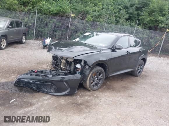 2024 Dodge Hornet GT Plus z VIN ZACNDFANXR3A35926, wystawiony jako IAAI lot #42517678 z przebiegiem 4 247 mil mil oraz . Historia ofert i sprzedaży dostępna na DreamBid. Obrazek 2.