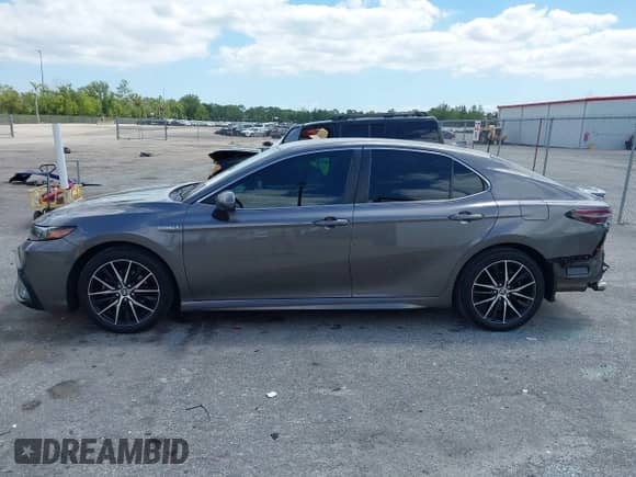 2021 Toyota Camry Hybrid SE с VIN 4T1G31AK8MU554036, выставлен на аукционе IAAI как лот 42032129 с пробегом 57 707 миль миль и . История ставок и продаж доступна на DreamBid. Изображение 14.