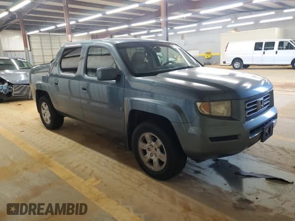 ✅ 2006 Honda Ridgeline RTS • VIN: 2HJYK16496H552044 • Lot: 82380275. Listed on Copart with 312,417 mi. Free auction sales archive from the USA and detailed vehicle history report at DreamBid. Image 4.