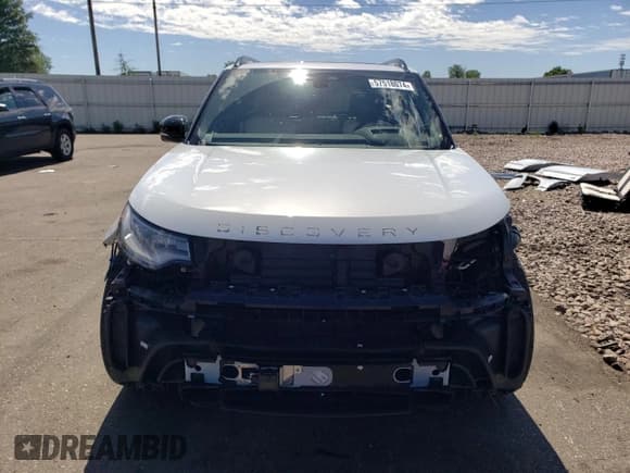 ✅ 2023 Land Rover Discovery HSE R-Dynamic • VIN: SALRM4EU1P2483388 • Lot: 57518074. Wystawiony na Copart z przebiegiem 18 063 mil. Bezpłatny archiwum sprzedaży aukcyjnych z USA i szczegółowy raport historii pojazdu na DreamBid. Zdjęcie 5.