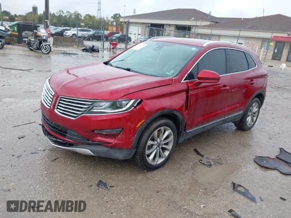 ✅ 2017 Lincoln MKC Select • VIN: 5LMCJ2D94HUL16187 • Лот: 43435252. Опубликован ранее на IAAI с пробегом 162 187 миль. Бесплатный доступ к архиву аукционных продаж из США и подробный отчёт об истории автомобиля на DreamBid. Изображение 17.