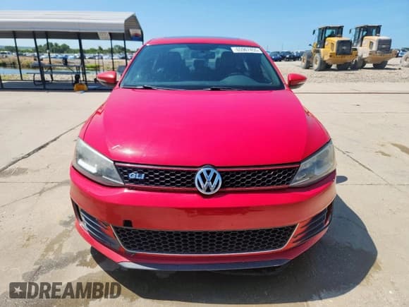 ✅ 2013 Volkswagen Jetta Autobahn • VIN: 3VW567AJXDM242024 • Lot: 65967455. Wystawiony na Copart z przebiegiem 241 756 mil. Bezpłatny archiwum sprzedaży aukcyjnych z USA i szczegółowy raport historii pojazdu na DreamBid. Zdjęcie 5.