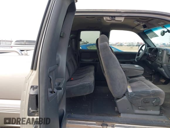 ✅ 2000 Chevrolet Silverado 1500 • VIN: 1GCEK19T9YZ324591 • Лот: 43534853. Опубликован ранее на IAAI с пробегом 195 936 миль. Бесплатный доступ к архиву аукционных продаж из США и подробный отчёт об истории автомобиля на DreamBid. Изображение 7.