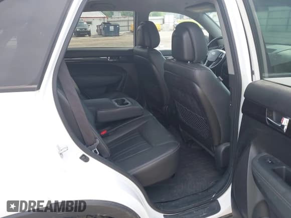 ✅ 2013 Kia Sorento EX • VIN: 5XYKU3A6XDG357204 • Lot: 42429459. Wystawiony na IAAI z przebiegiem 178 310 mil. Bezpłatny archiwum sprzedaży aukcyjnych z USA i szczegółowy raport historii pojazdu na DreamBid. Zdjęcie 8.