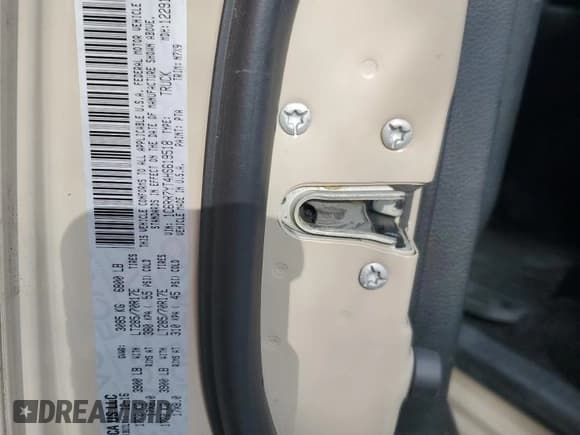 ✅ 2017 Ram 1500 Rebel • VIN: 1C6RR7YT4HS619518 • Lot: 92063745. Listed on Copart with 112,433 mi. Free auction sales archive from the USA and detailed vehicle history report at DreamBid. Image 12.