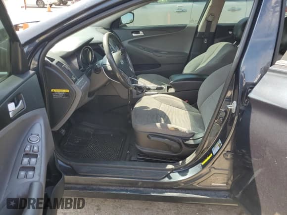 ✅ 2013 Hyundai Sonata GLS • VIN: 5NPEB4AC1DH790272 • Lot: 71521244. Wystawiony na Copart z przebiegiem 200 840 mil. Bezpłatny archiwum sprzedaży aukcyjnych z USA i szczegółowy raport historii pojazdu na DreamBid. Zdjęcie 7.