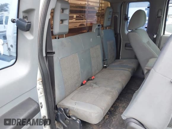 ✅ 2011 Ford F-250 XL • VIN: 1FT7X2A61BEA38223 • Лот: 42417390. Опубликован ранее на IAAI с пробегом 410 048 миль. Бесплатный доступ к архиву аукционных продаж из США и подробный отчёт об истории автомобиля на DreamBid. Изображение 8.