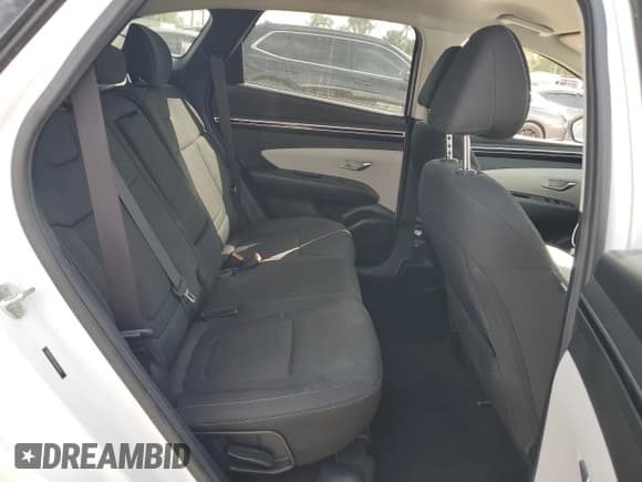 ✅ 2022 Hyundai Tucson SEL • VIN: 5NMJB3AE8NH108769 • Lot: 80330134. Wystawiony na Copart z przebiegiem 26 964 mil. Bezpłatny archiwum sprzedaży aukcyjnych z USA i szczegółowy raport historii pojazdu na DreamBid. Zdjęcie 11.