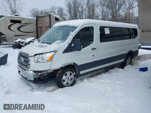 ✅ 2018 Ford Transit XL • VIN: 1FBZX2ZG2JKB04207 • Лот: 41440996. Опубликован ранее на IAAI с пробегом 126 256 миль. Бесплатный доступ к архиву аукционных продаж из США и подробный отчёт об истории автомобиля на DreamBid. Изображение 2.